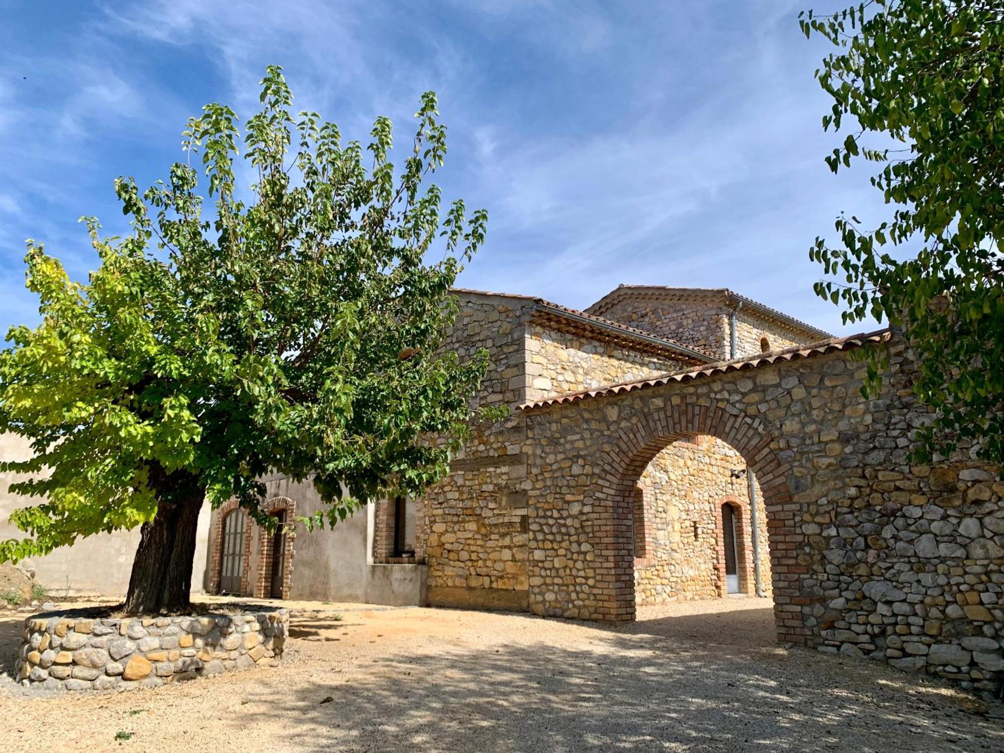 Mas Des Terres Rouges Villa Vezenobres ภายนอก รูปภาพ