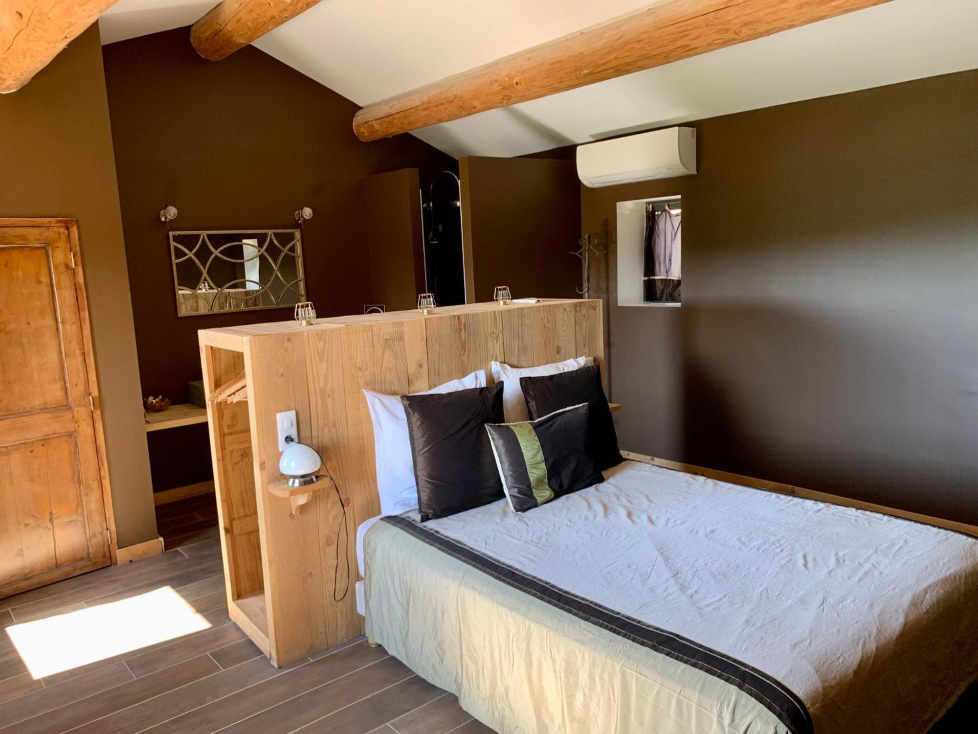 Mas Des Terres Rouges Villa Vezenobres ภายนอก รูปภาพ